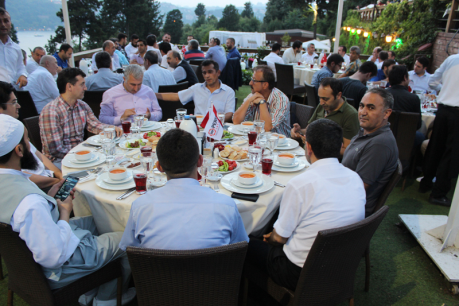 Mihrabat’ta iftar