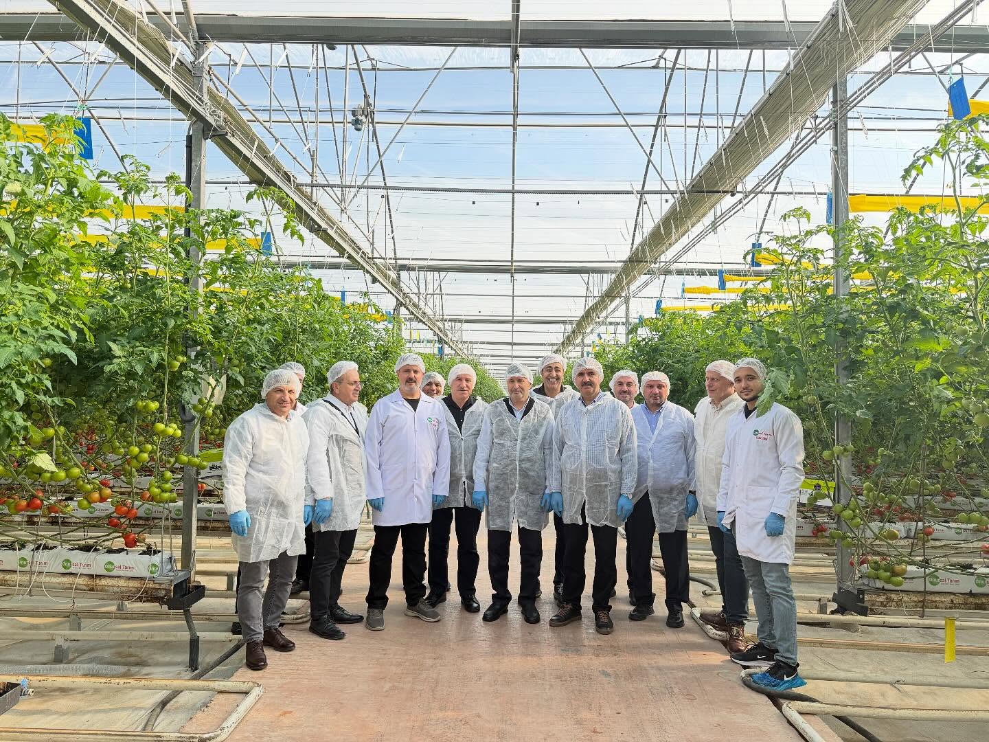 Değerli Üyemiz Onur Market’in Mani “Onursal Tarım İşletmesi”ni, Başkanımız Rahmi Kartal başkanlığındaki İstanbul PERDER heyetimizle birlikte ziyarette bulunduk.