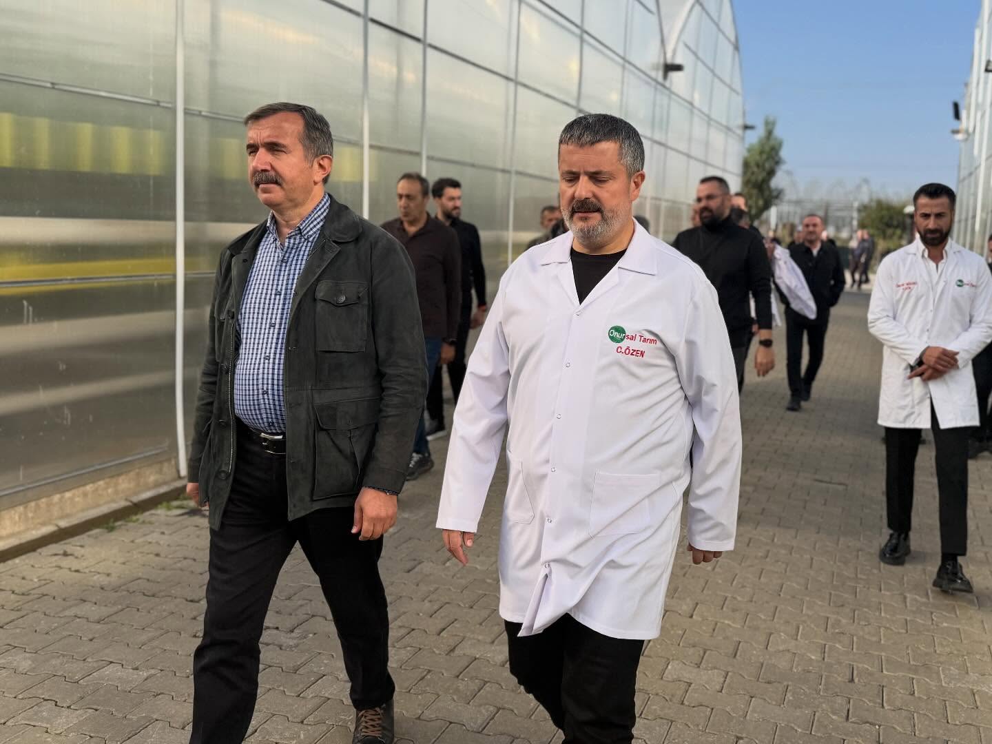 Değerli Üyemiz Onur Market’in Mani “Onursal Tarım İşletmesi”ni, Başkanımız Rahmi Kartal başkanlığındaki İstanbul PERDER heyetimizle birlikte ziyarette bulunduk.