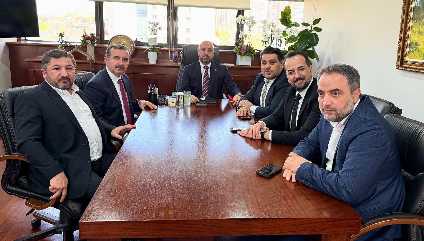 Başkanımız Rahmi Kartal ve beraberindeki İstanbul PERDER heyetimiz Mücahid Taylan’ı ziyarette bulundular.
