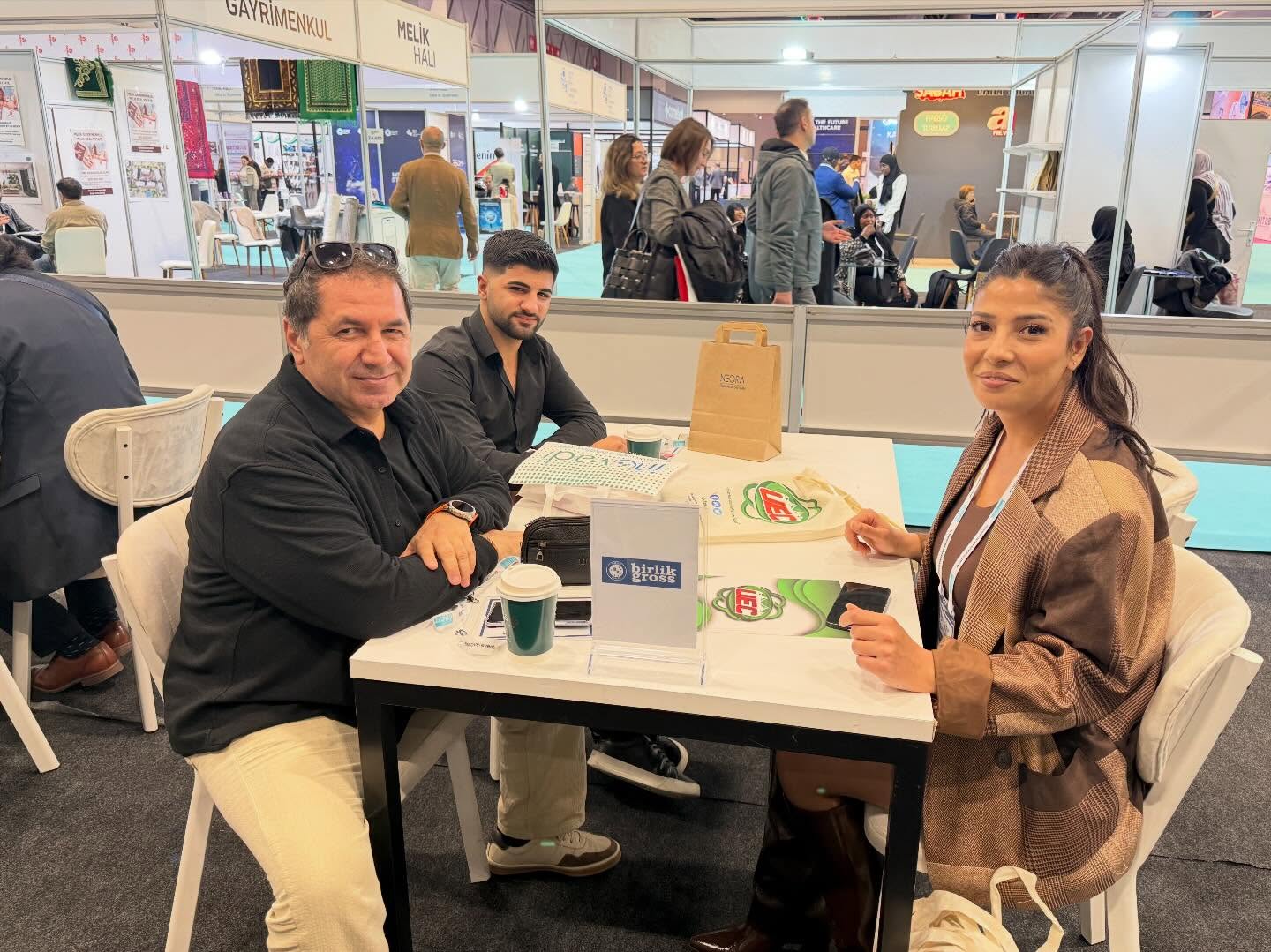 26-29 Kasım tarihlerinde İstanbul Fuar Merkezi’nde düzenlenen İstanbul Helal EXPO Fuarına İstanbul PERDER üyesi profesyonel satın alma heyetimizle katılım sağladık