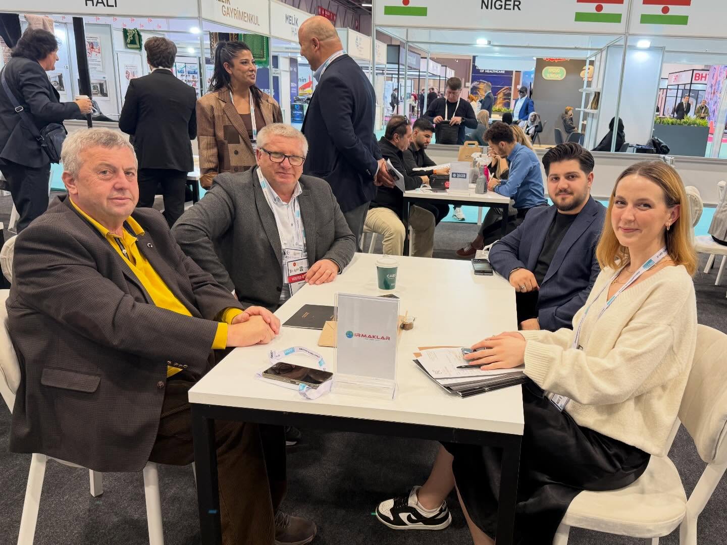 26-29 Kasım tarihlerinde İstanbul Fuar Merkezi’nde düzenlenen İstanbul Helal EXPO Fuarına İstanbul PERDER üyesi profesyonel satın alma heyetimizle katılım sağladık