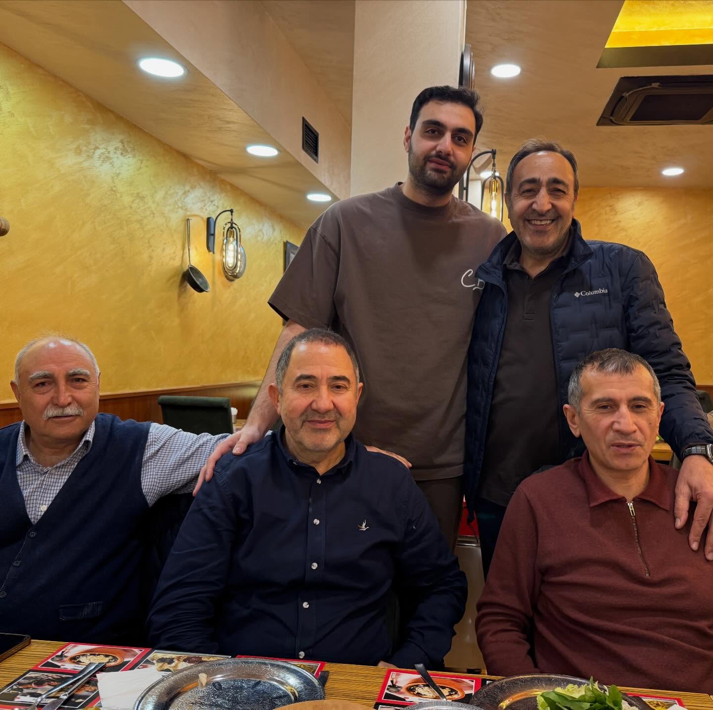 Geçmiş Dönem Başkanımız ve Biçen Marketler Yönetim Kurulu Başkanı İhsan Biçen ev sahipliğinde, İstanbul PERDER üyelerimizle Kars yöresel yemeği “Kaz Tandır” eşliğinde bir araya geldik.