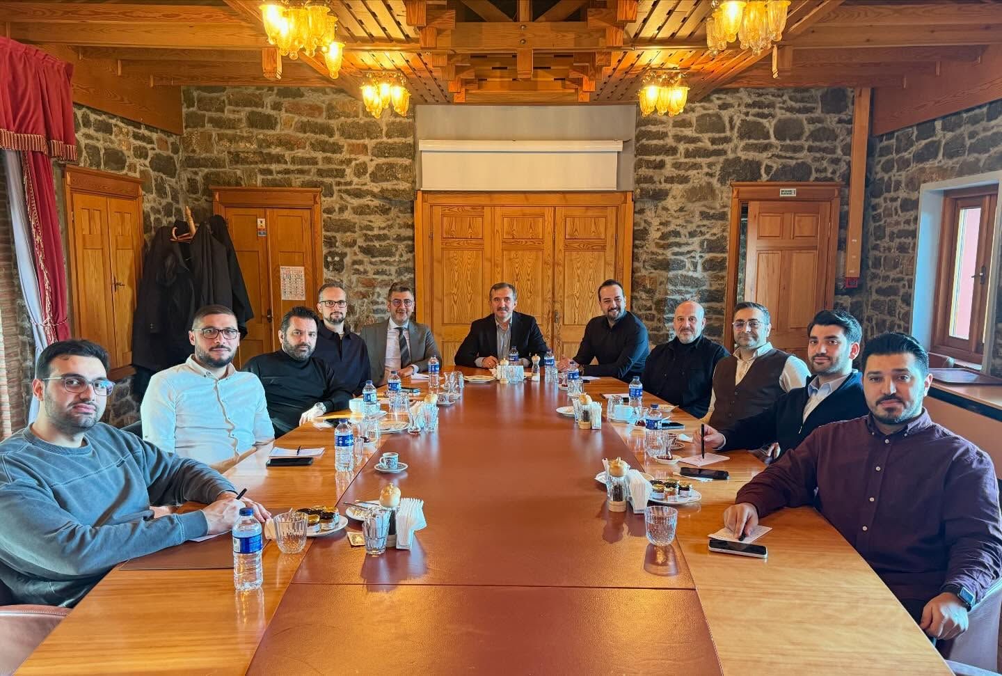 İstanbul PERDER Gelişim Platformu (PGP) ; Başkanımız Rahmi Kartal’ın katılımlarıyla, PGP Başkanımız Dursun Tokgöz başkanlığında yönetim toplantısını gerçekleştirdi.